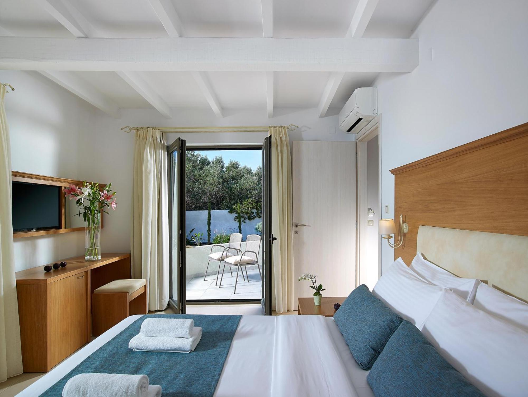 Coriva Beach Hotel & Bungalows Koutsounári Bagian luar foto